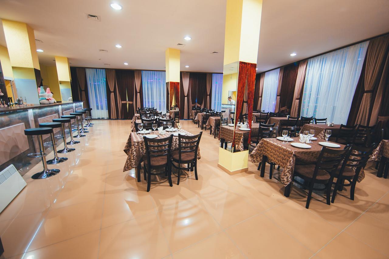 Sunhotel Astravyets Exterior photo